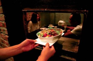 nhà tù ăn uống tại TQ