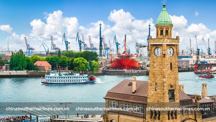 Đến Hamburg hãy trải nghiệm du lịch bằng đường thủy