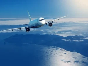 Lý giải tại sao máy bay phải lượn vòng tròn trước khi hạ cánh